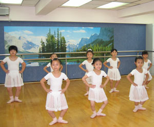 Pre-primary class having ballet lessons